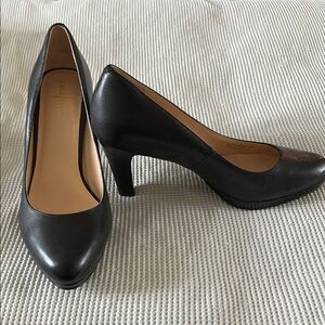 Classic Black Pumps Size 9B